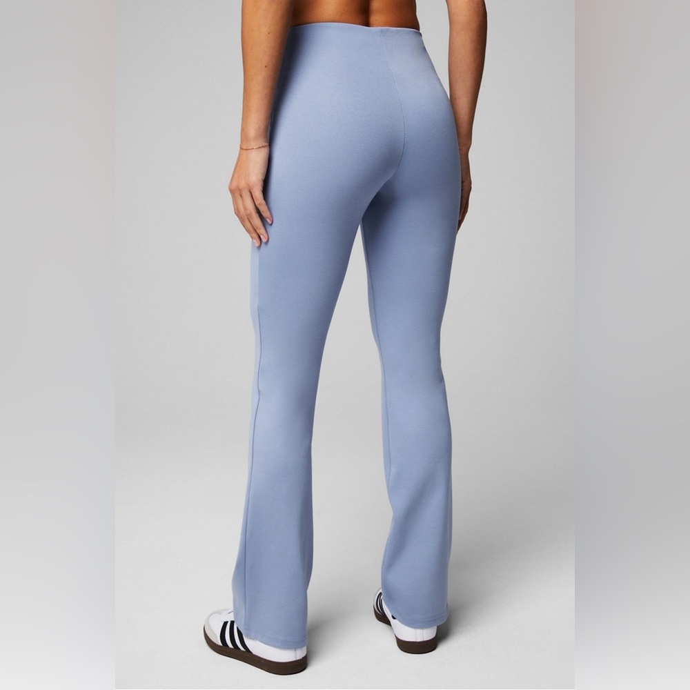 NWT Fabletics S 24/7 Kick Flare Trousers Pant - Picture 4 of 13